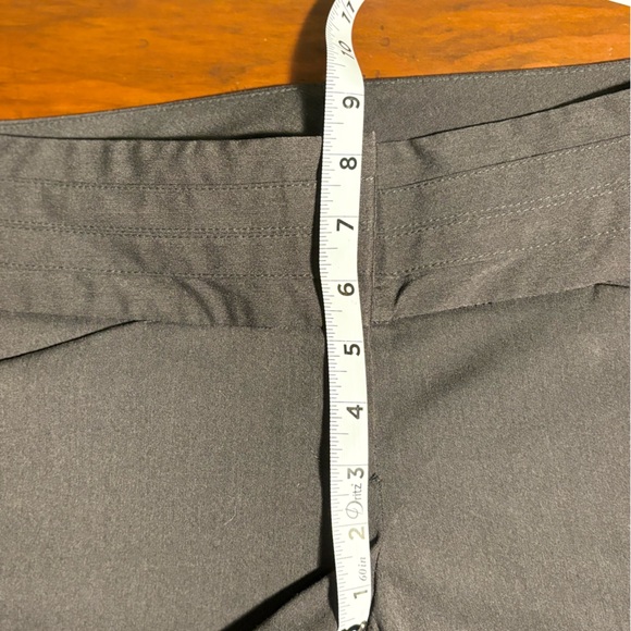 The Limited exact stretch women’s gray tapered pants size 8. NWOT - Picture 6 of 8